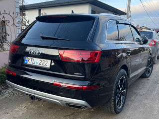 Audi Q7 foto 2