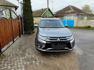 Mitsubishi Outlander foto 4