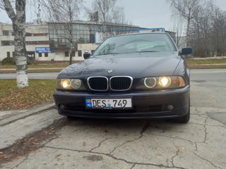 BMW 5 Series foto 5