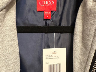 Куртка Guess новая foto 4