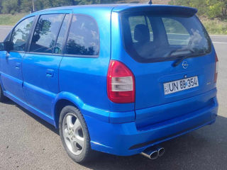 Opel Zafira foto 10