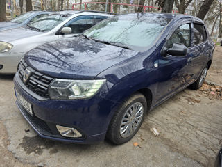 Dacia Logan foto 2