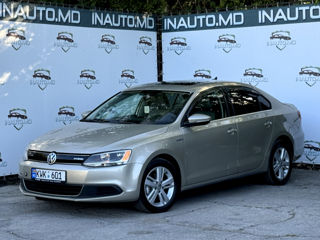 Volkswagen Jetta foto 1