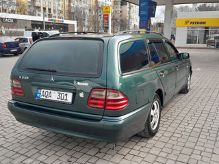 Mercedes E-Class foto 5