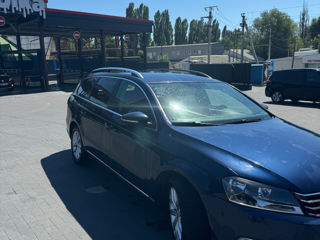 Volkswagen Passat foto 3