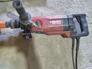 Hilti masina de gaurit foto 1