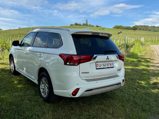 Mitsubishi Outlander foto 5