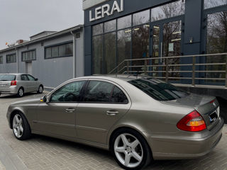 Mercedes E-Class foto 4