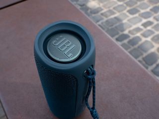 JBL Flip 5 - отличная колонка для подарка себе или близким. Посмотри. foto 3