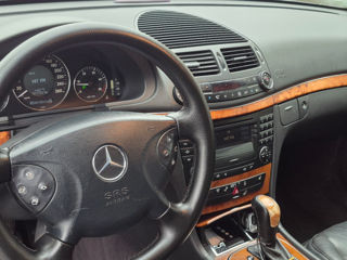 Mercedes E-Class foto 10