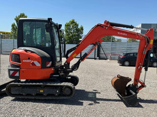 Kubota KX037