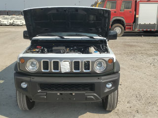 Suzuki Jimny foto 14