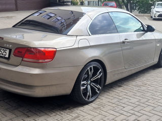 BMW 3 Series Coupe foto 2