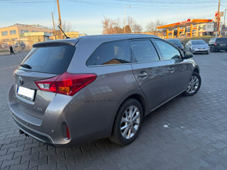 Toyota Auris foto 3