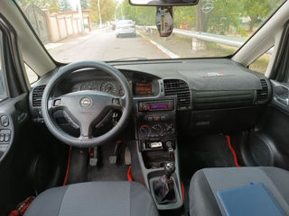 Opel Zafira foto 6