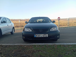 Toyota Avensis foto 6