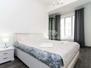 Chirie apartament, euroreparație, Centru, 600 € ! foto 1