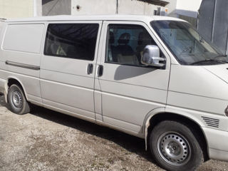 Volkswagen T4 foto 1