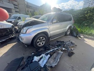 Toyota Land Cruiser Prado foto 1