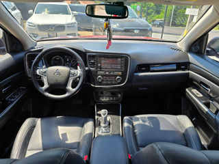 Mitsubishi Outlander foto 13