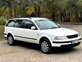 Volkswagen Passat foto 4