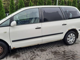 Ford Galaxy foto 2