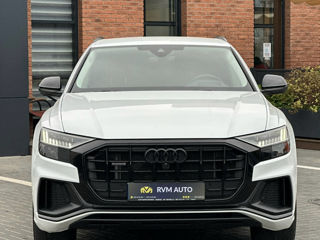 Audi Q8 foto 2