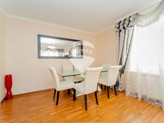 Apartament cu 3 camere, 94 m², Buiucani, Chișinău foto 4