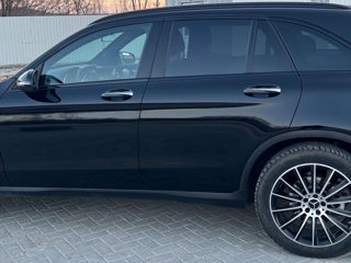 Mercedes GLC foto 4