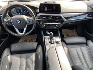 BMW 5 Series foto 8