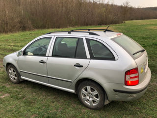 Skoda Fabia foto 3