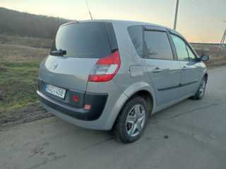 Renault Scenic foto 2