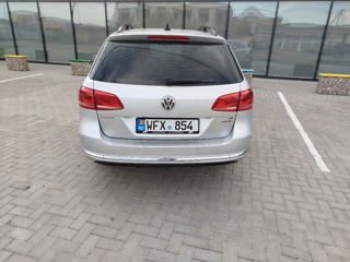 Volkswagen Passat foto 4