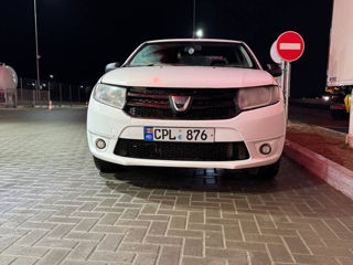 Dacia Logan foto 2