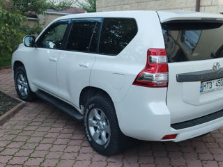 Toyota Land Cruiser Prado foto 1