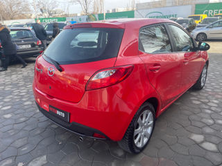 Mazda 2 foto 4