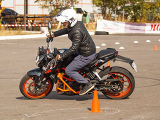 KTM Duke 390 foto 4