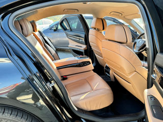 BMW 7 Series foto 17