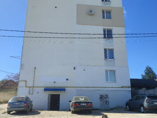 URGENT !Se vinde demisol comercial 103m2 URGENT! foto 6