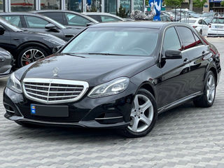 Mercedes E-Class foto 1