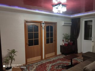 Apartament cu 4 camere, 68 m², Centru, Dubăsari foto 3