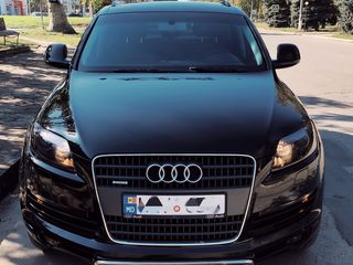 Audi Q7 foto 2