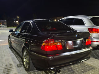 BMW 3 Series foto 4