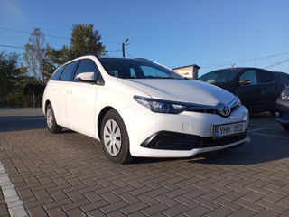 Toyota Auris foto 2