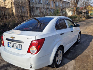 Chevrolet Aveo foto 4