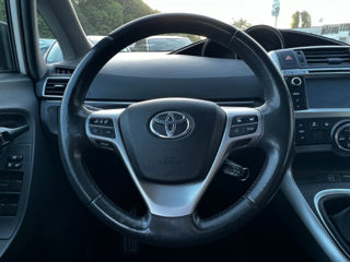 Toyota Verso foto 13