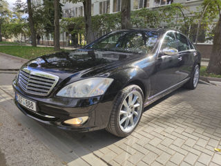 Mercedes S-Class foto 2