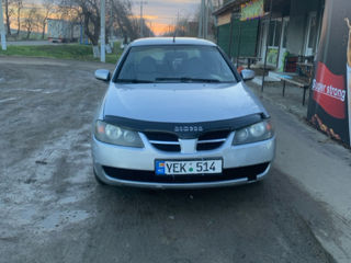 Nissan Almera foto 3