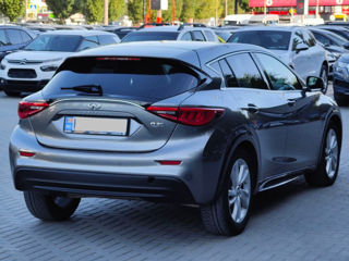 Infiniti Q30 foto 3