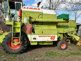 Claas Dominator 48 foto 1